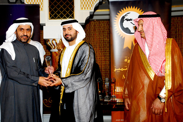 Sheikh Maktoum Bin Hasher Al Maktoum,CEO, Al Fajer Group awarded Mr. Yousef Jawad CASS, CEO - RTA - Public Transport Customer Care Excellence Award
